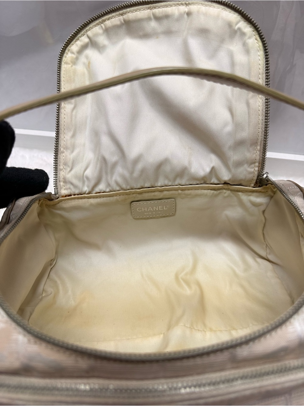 CHANEL-6864039 Beige Traveligne Makeup Bag - Picture 9 of 12